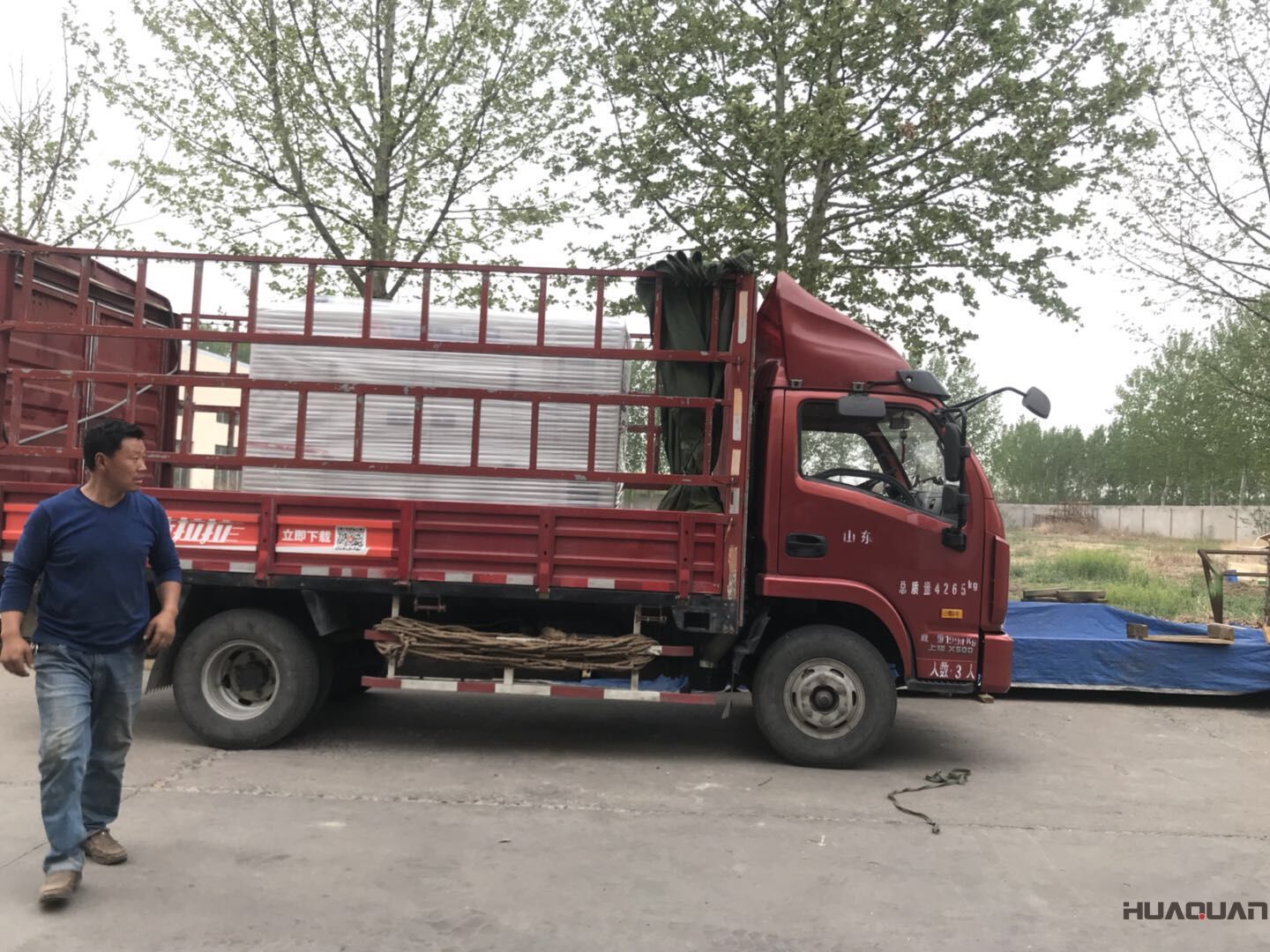 華全動力50千瓦防雨棚發(fā)電機(jī)組于2018年4月23日發(fā)貨