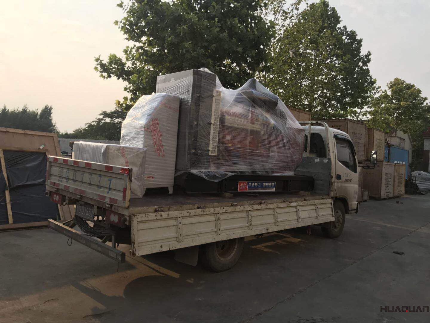 7月9號一臺HQ300GF標配型柴油發電機組已發往浙江省